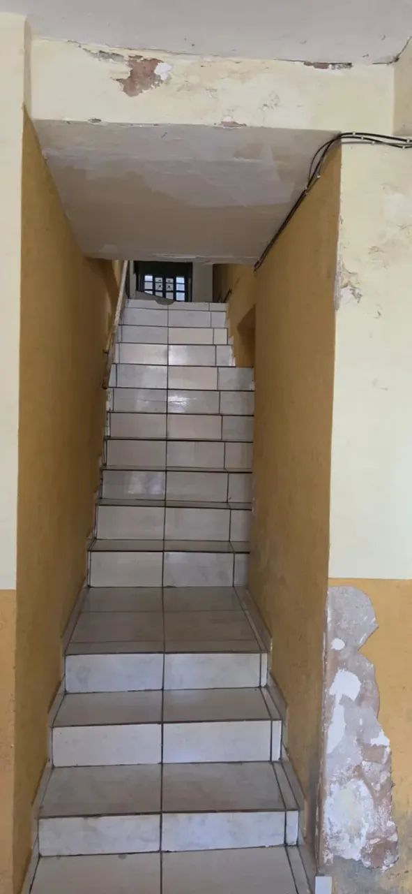 ALUGA-SE ÓTIMO APARTAMENTO - Foto 2