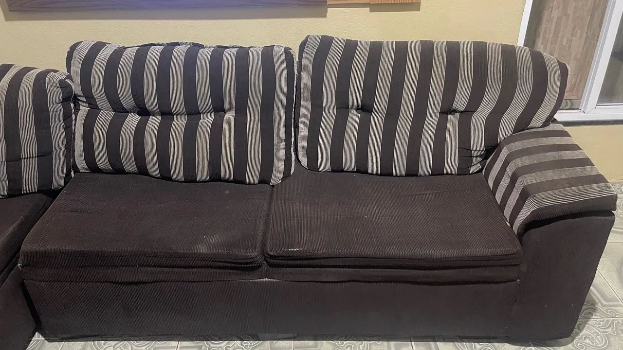 Sofá de canto, grande e ele separa - Foto 3