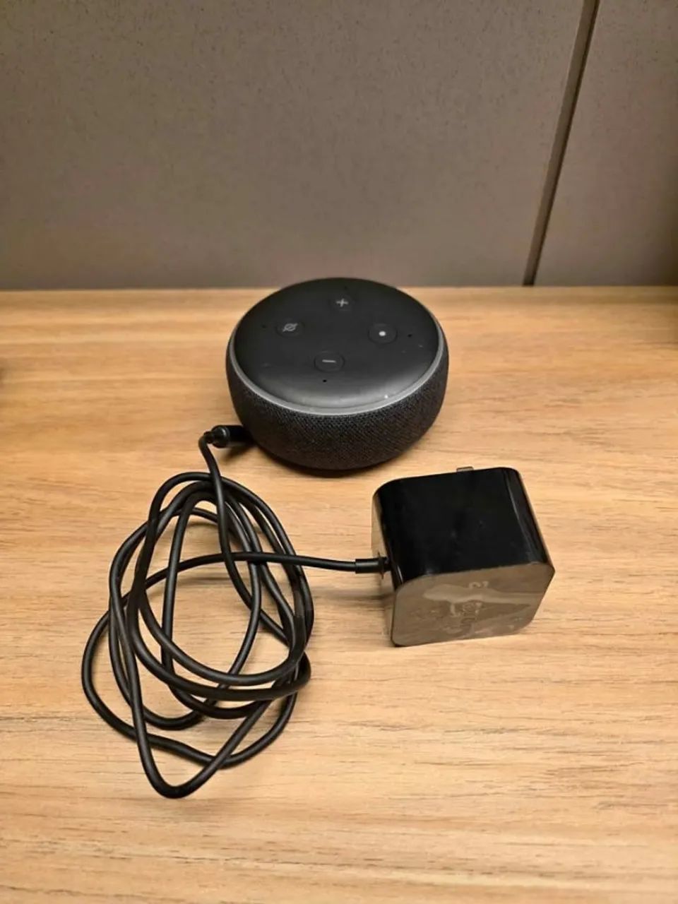 Caixa de Som Alexa Echo 3a Geração