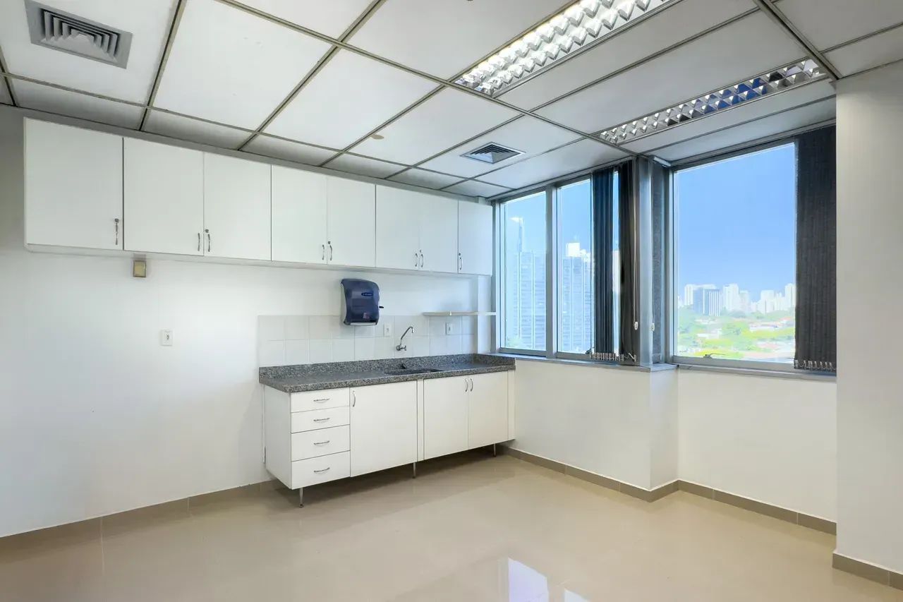Escritório Corporativo para Locação no Morumbi Square com 457,27 m² e 12 Vagas - Foto 12