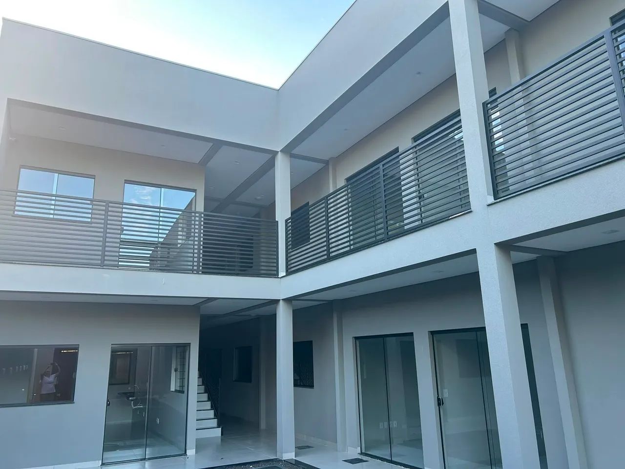 Alugo apartamento 1 quadra da Unigran. - Foto 2