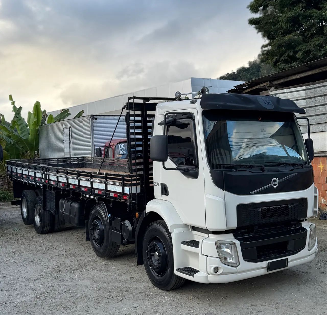 Volvo Vm 270 8x2 2014 