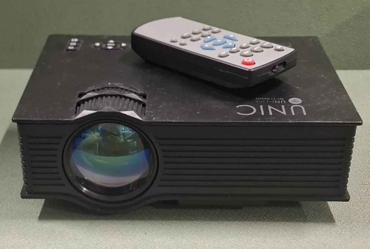 Mini projetor led 1200 lumens
