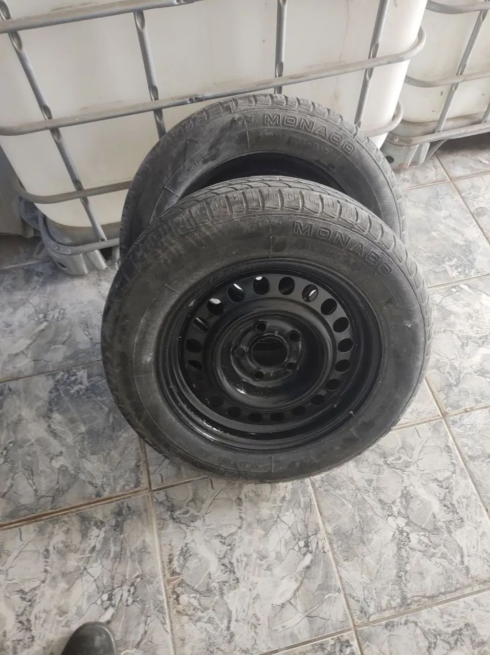 Jogo de rodas com pneus  - Foto 3