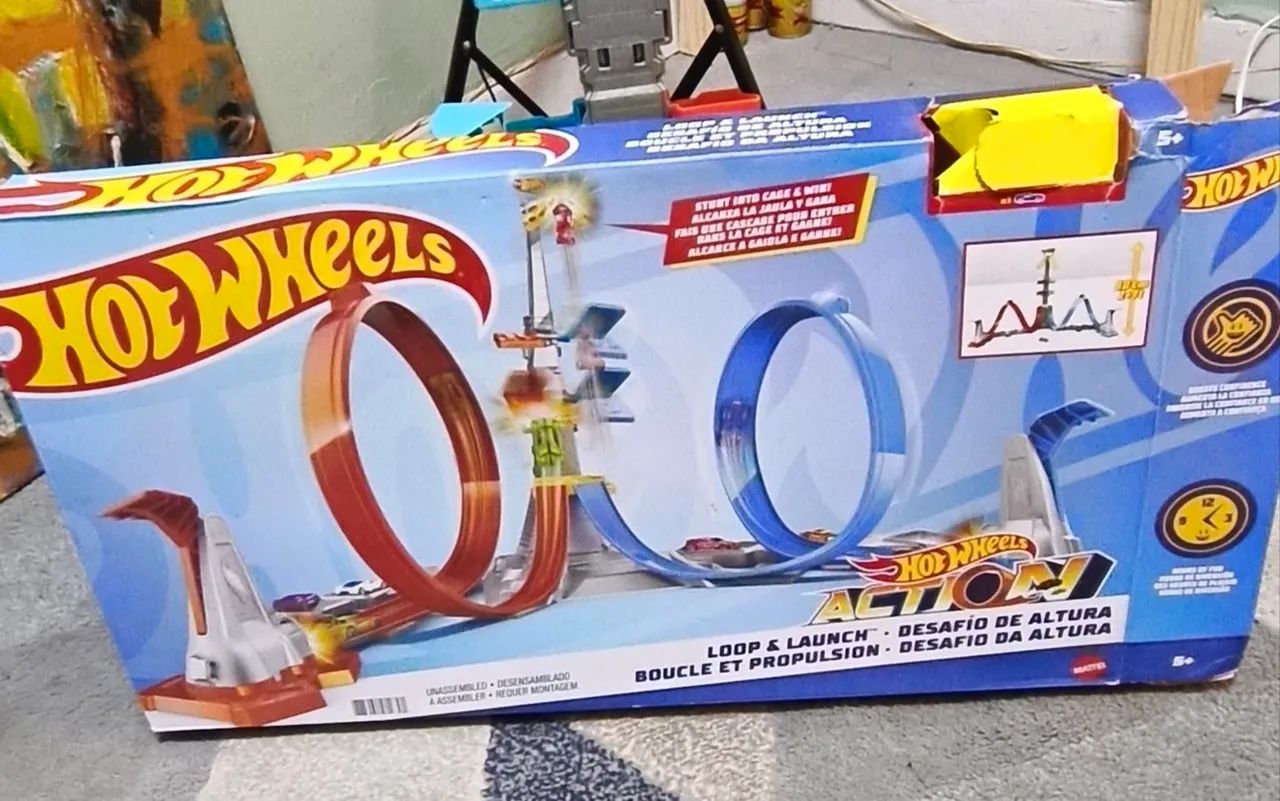 Hotwheels loop e launch