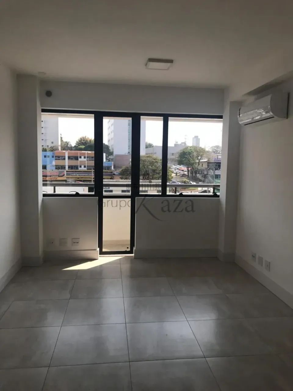 Sala Comercial - Edifício Eco Tower - Jardim São Dimas - 27m². - Foto 2