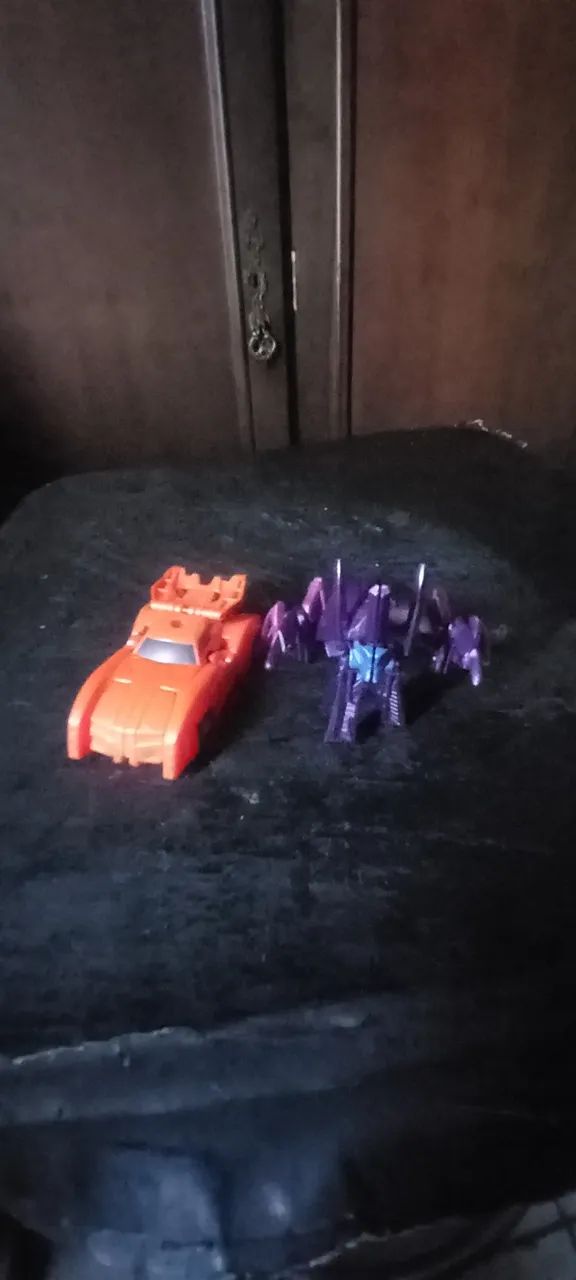 Transformers Combiner Force Bisk & Saberhorn  - Foto 2
