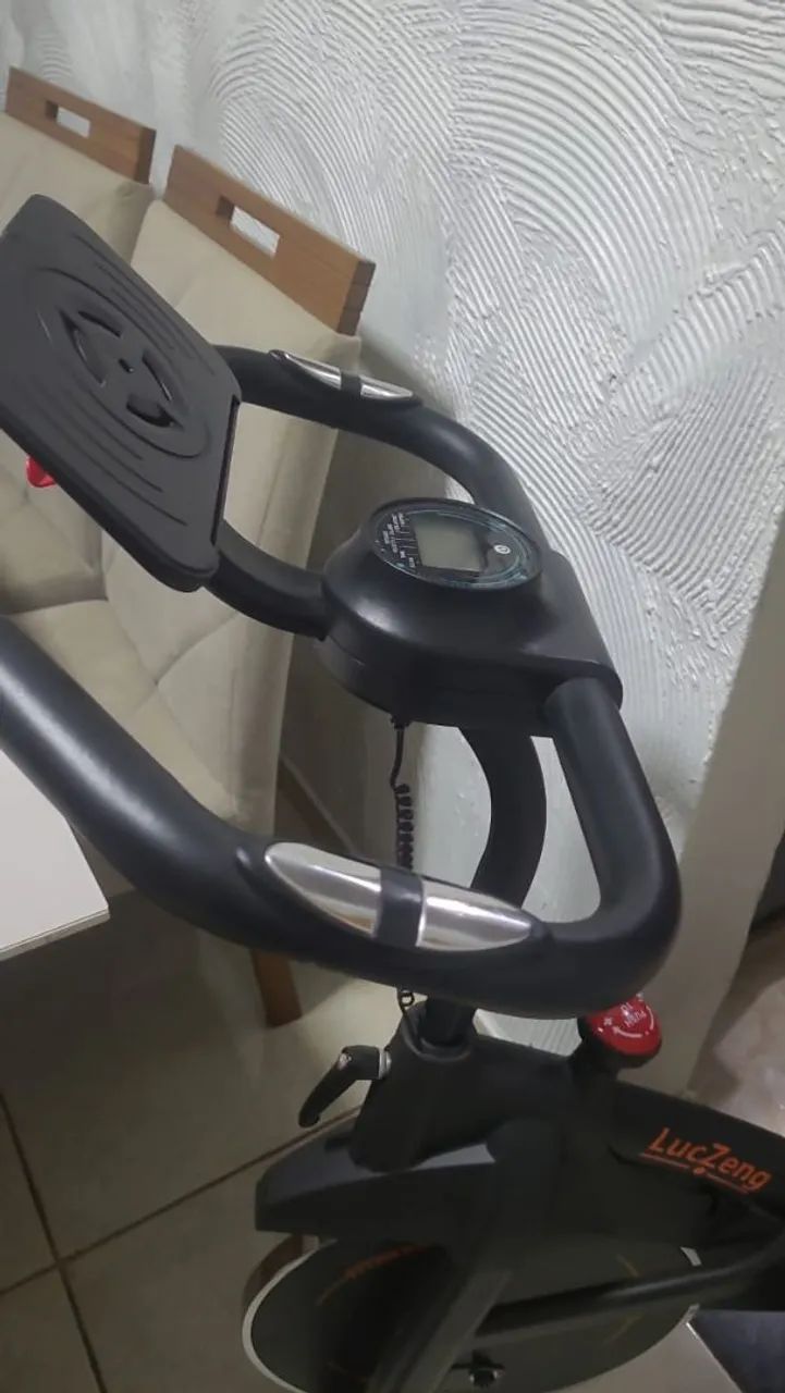 Bicicleta ergométrica semi nova  - Foto 4