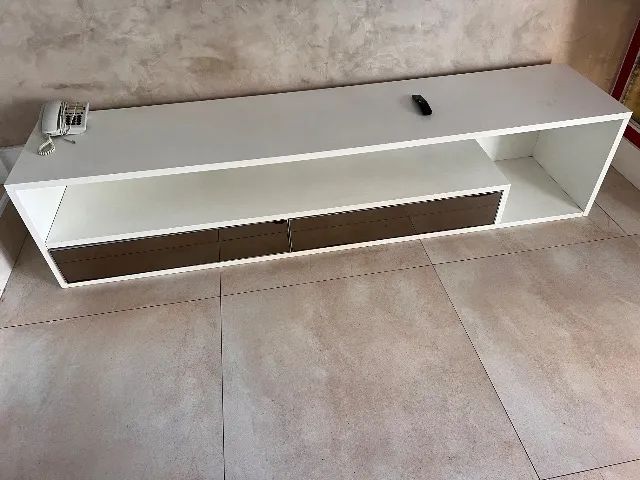 Rack de design para sala de estar 