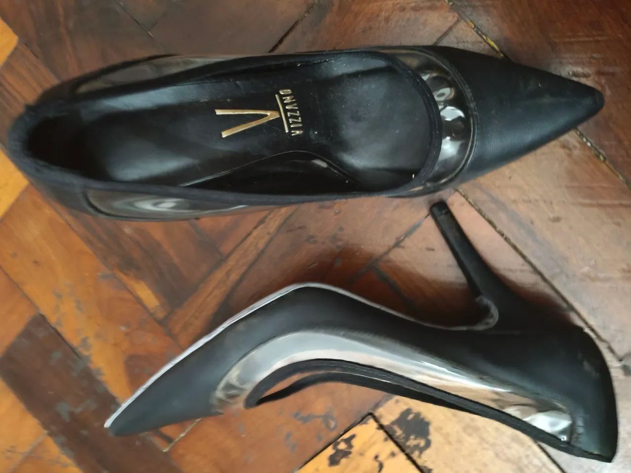 Sapatos preto e bege - Foto 5