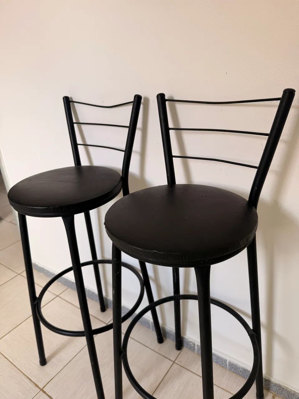 VENDO 2 BANCOS ALTOS - Foto 3