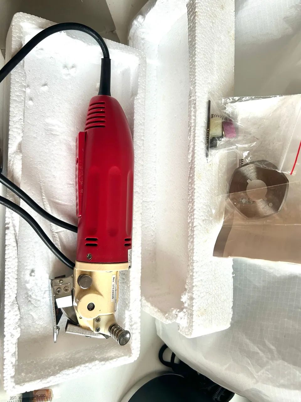 Máquina de cortar tecido - Foto 5
