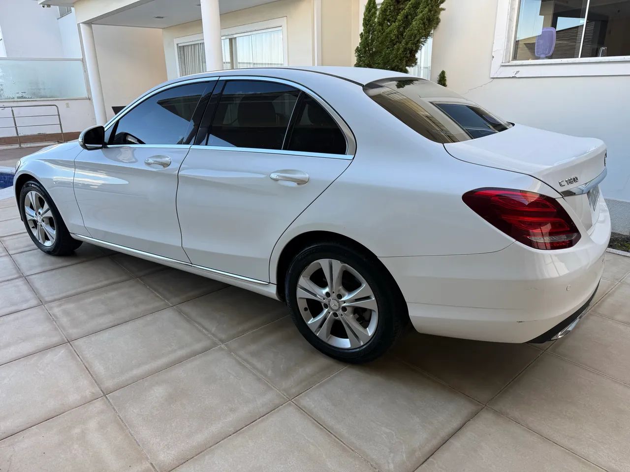 Mercedes-Benz C-180 2016