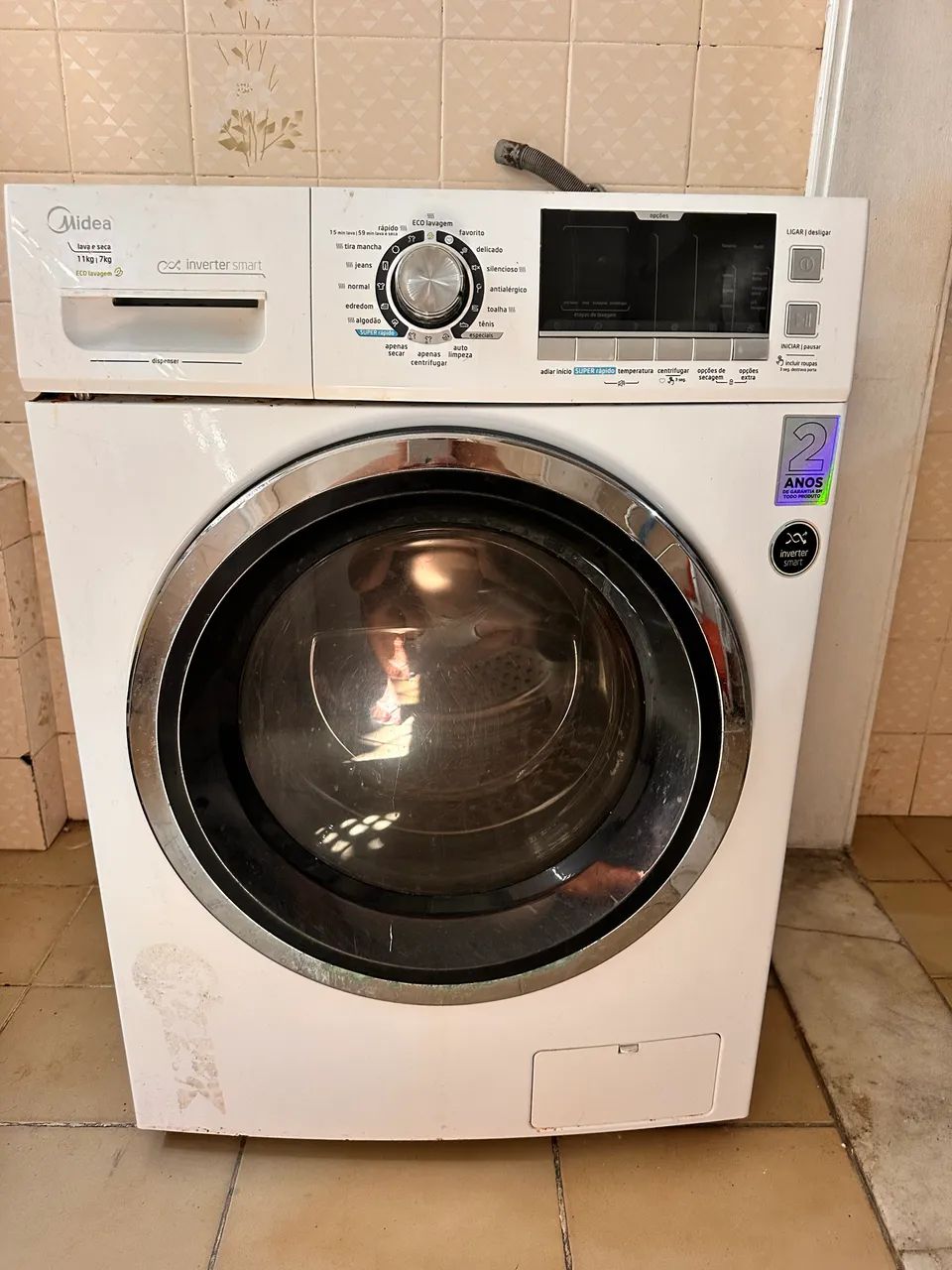 Vendo Máquina lava e seca em perfeito estado de funcionamento!