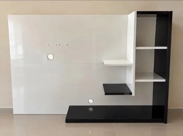 Painel de TV Com Prateleiras Simbal Branco e Preto