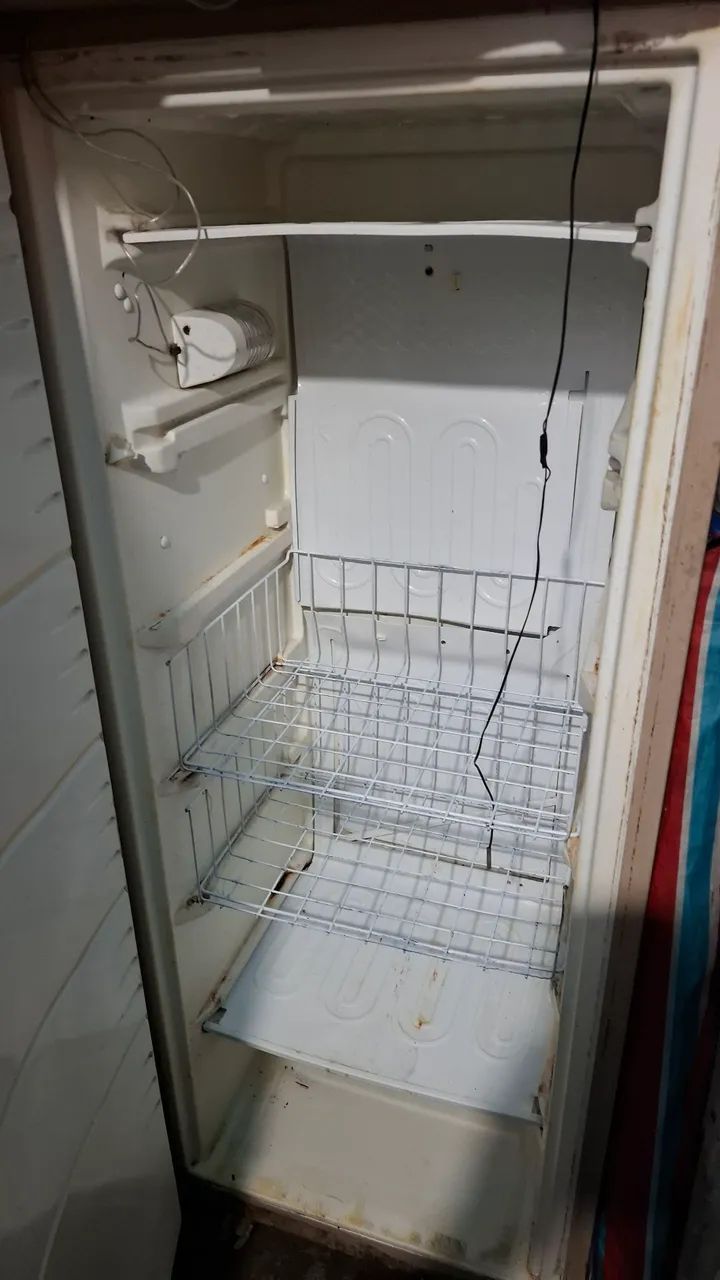 Freezer vertical com controlador de temperatura - Foto 4
