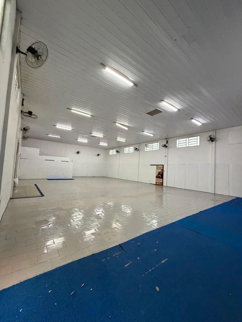 Alugo Sala comercial 325 mts  - Foto 2