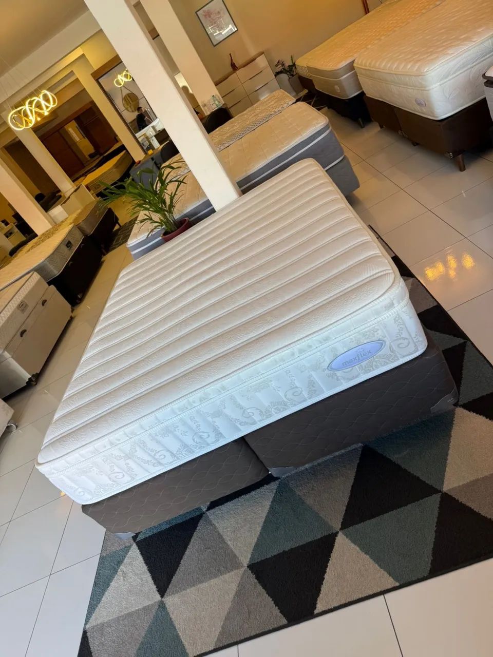 Colchão Queen MAXFLEX SEMINOVO TOP - entrega GRÁTIS! 