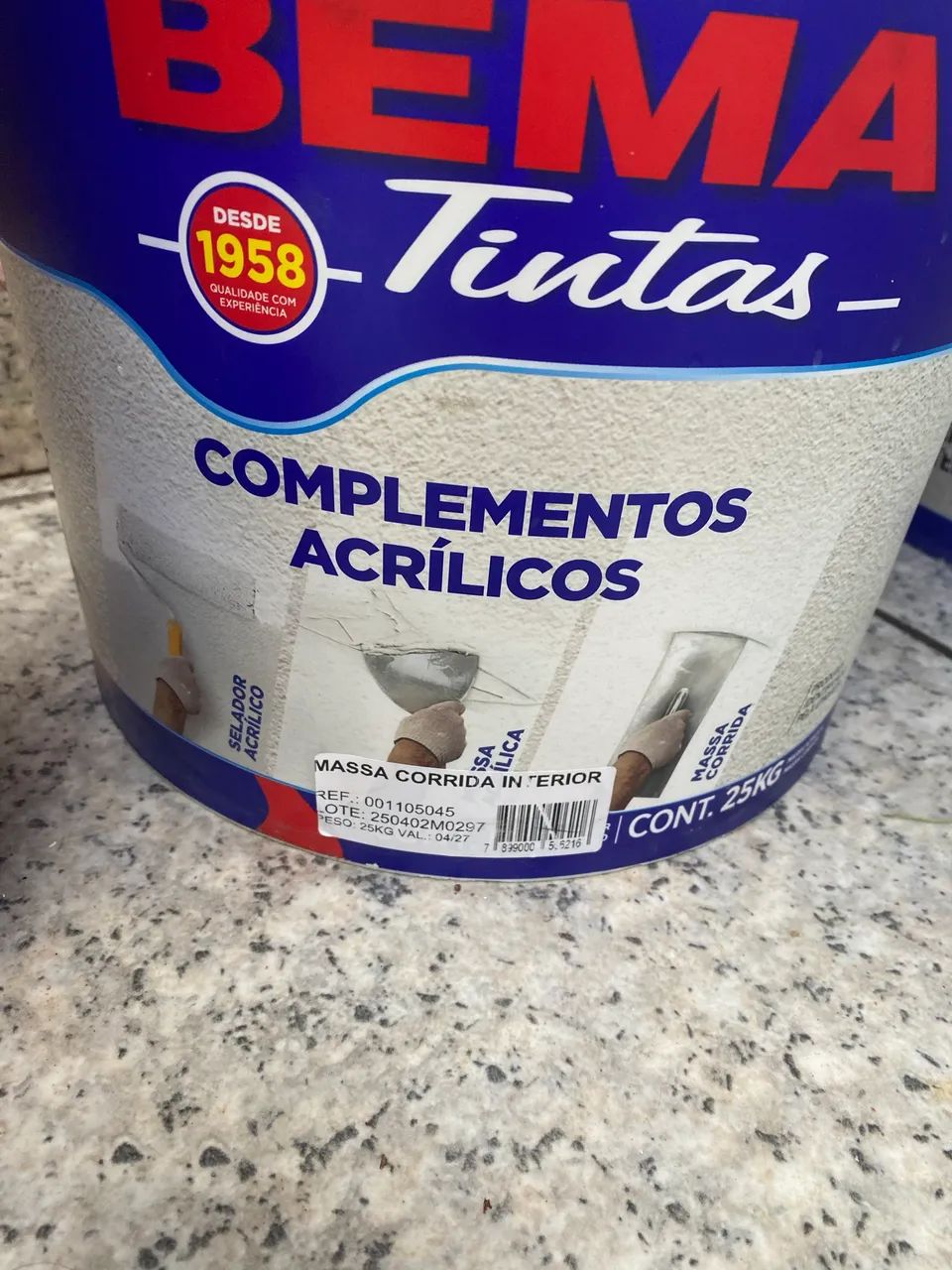 Vendo massa corrida 25kg