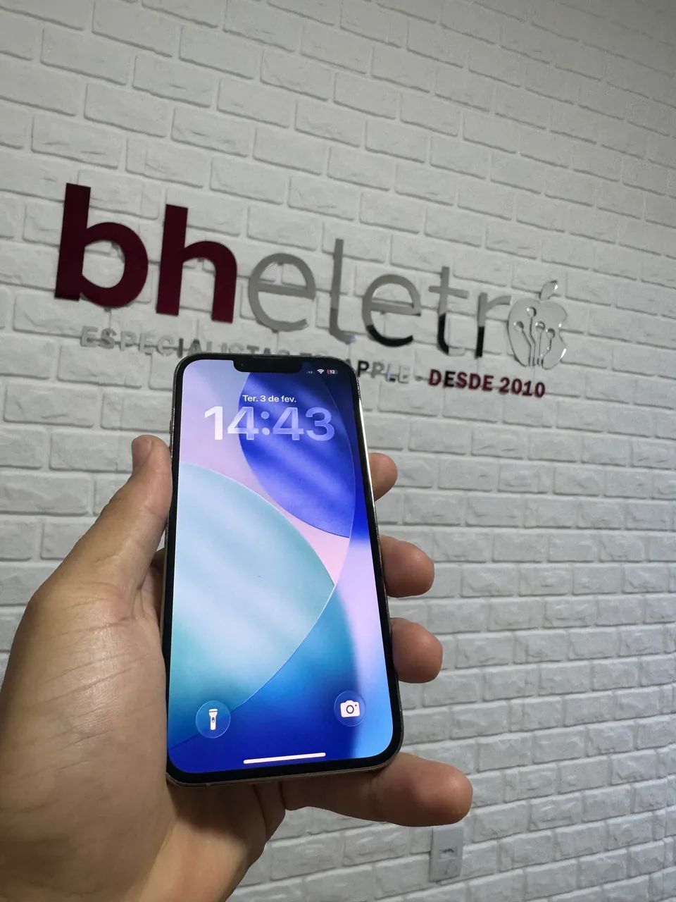 iPhone 13 Pro Gold - 0570 - Foto 2