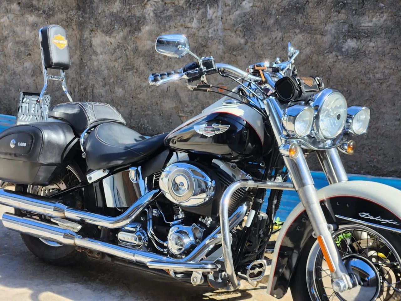 Harley-Davidson Softail Deluxe  - Foto 2