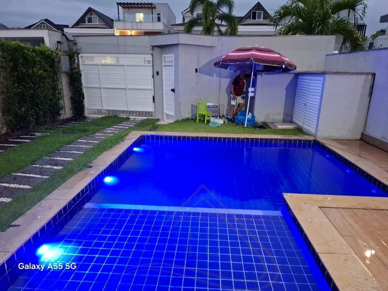 Casa de Alto Padrão no Recreio dos Bandeirantes: 5 Quartos, 5 Suítes, 2 Salas e 370m²! - Foto 3