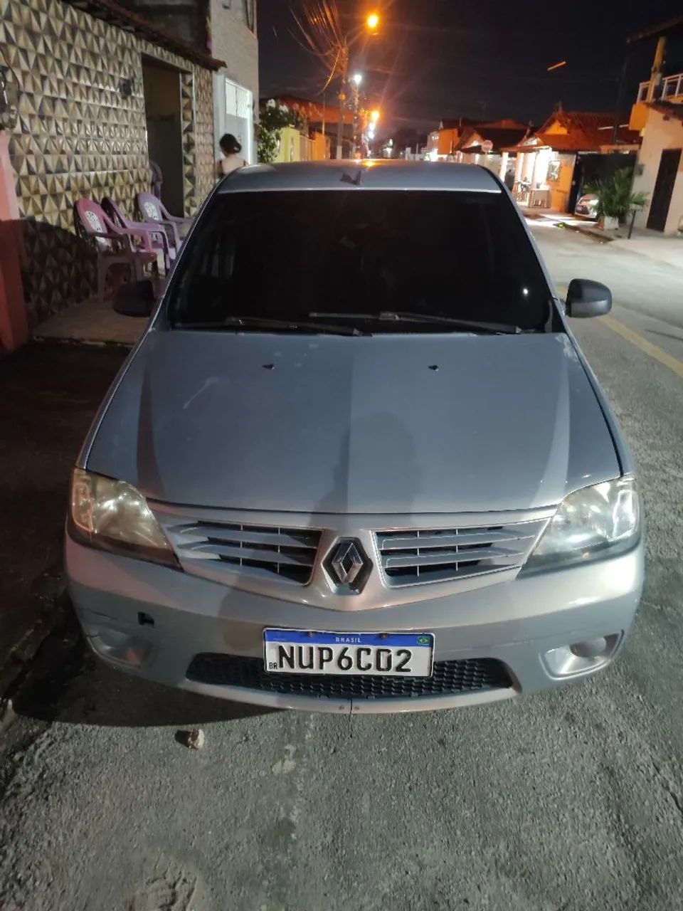 Renault Logan Expression Hi-flex 1.6 8V 4P 2010 - Foto 2