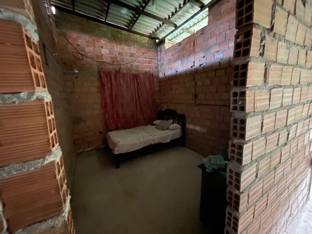 Casa com 2 quarto, esquina com centenário. Bairro Mangueirão - Foto 3