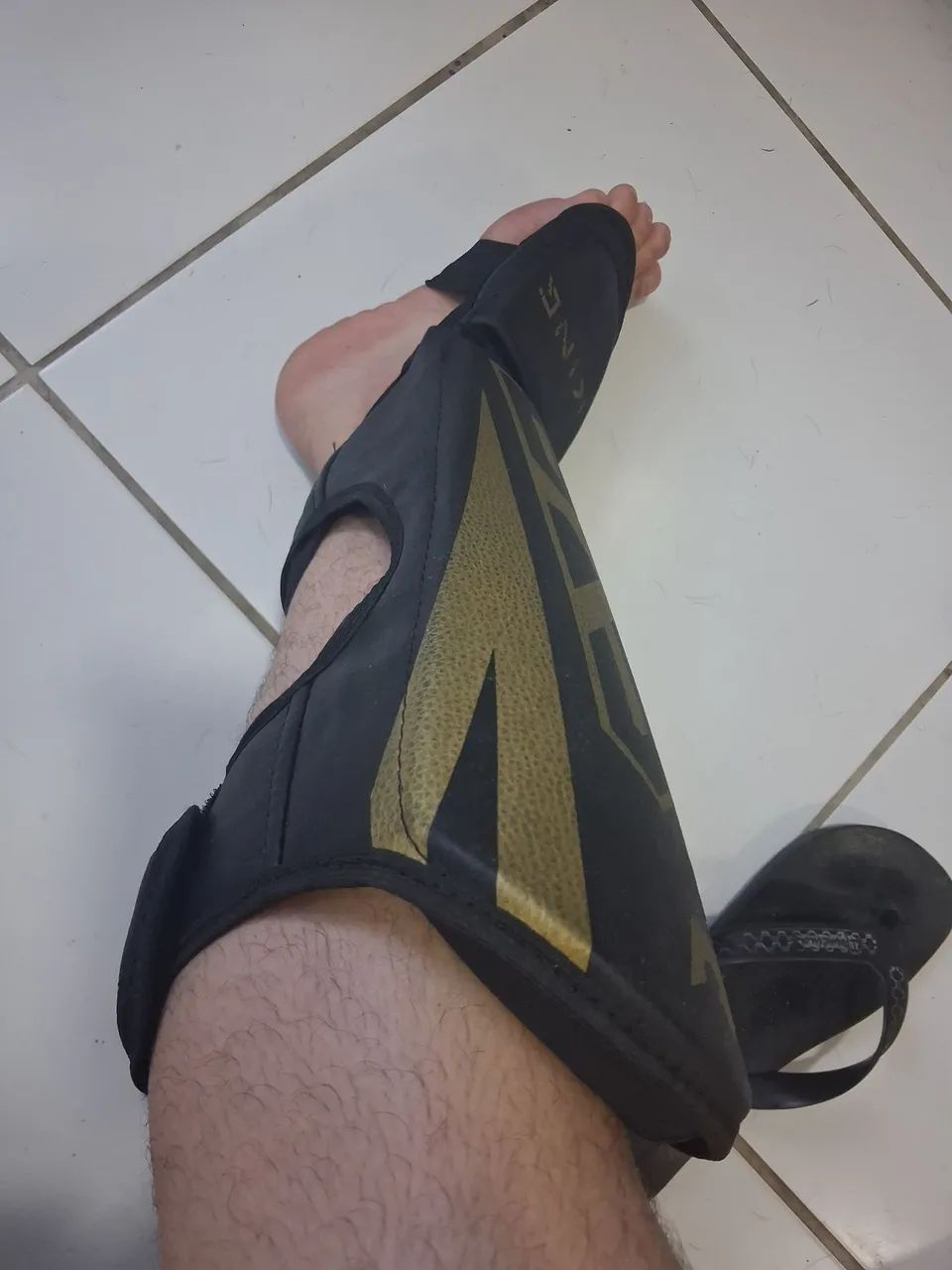 Caneleiras muaythai - Foto 3