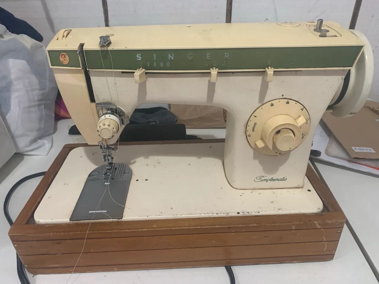Máquina de costura 