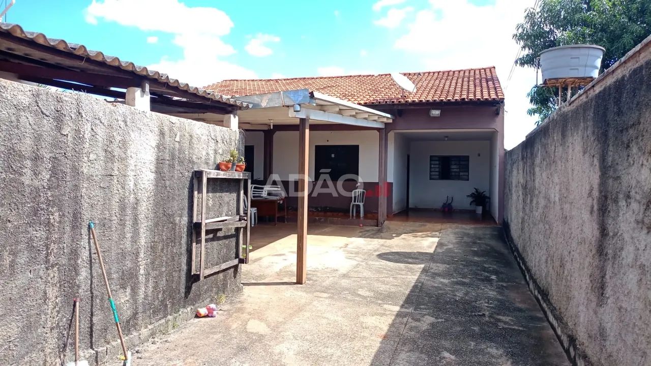 UMA CASA COM UM BARRACAO JARDIM PETROPOLIS - Foto 4