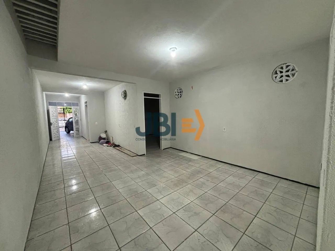 Casa duplex 6 quartos sendo 4 suítes - Quintino Cunha - Foto 3