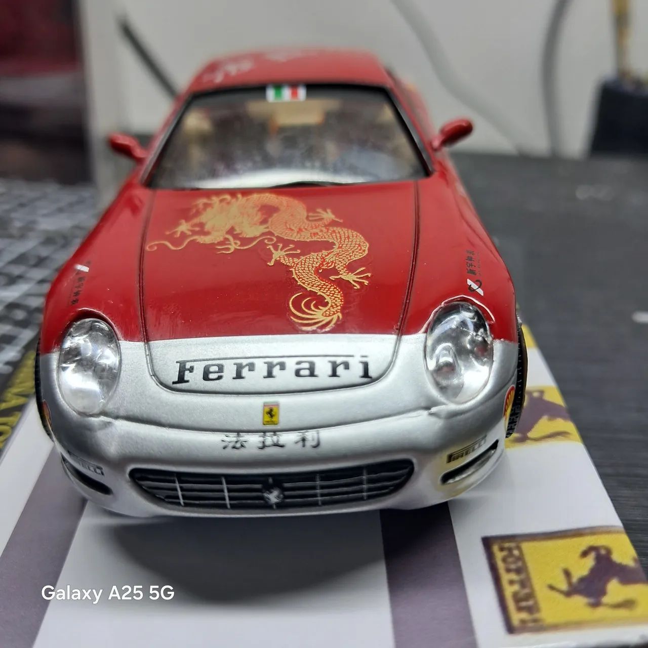 MINIATURA FERRARI 612 ESC 1:43 - Foto 2