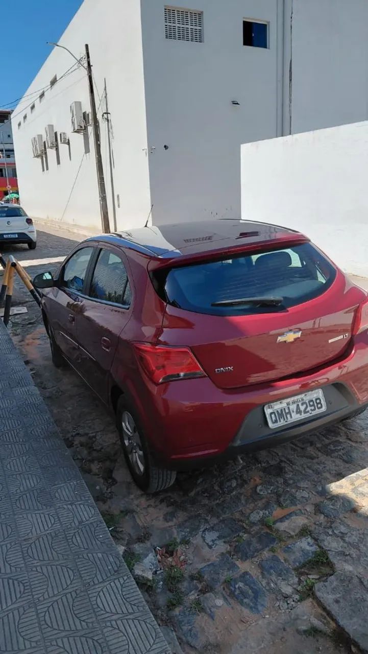 Chevrolet Onix Hatch LT 1.0 8V Flex Mec. 4P 2019 - Foto 3