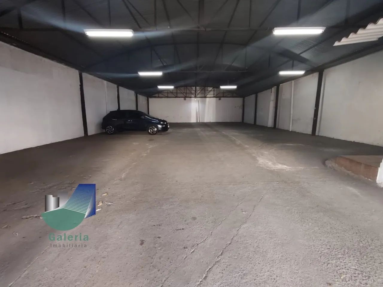 Galpão comercial para alugar, 310m² - Centro