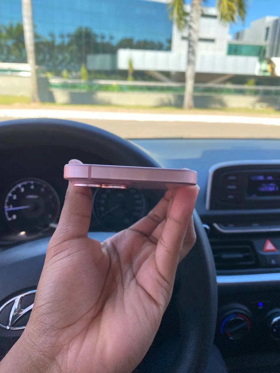 iPhone 15 rosa - Foto 3