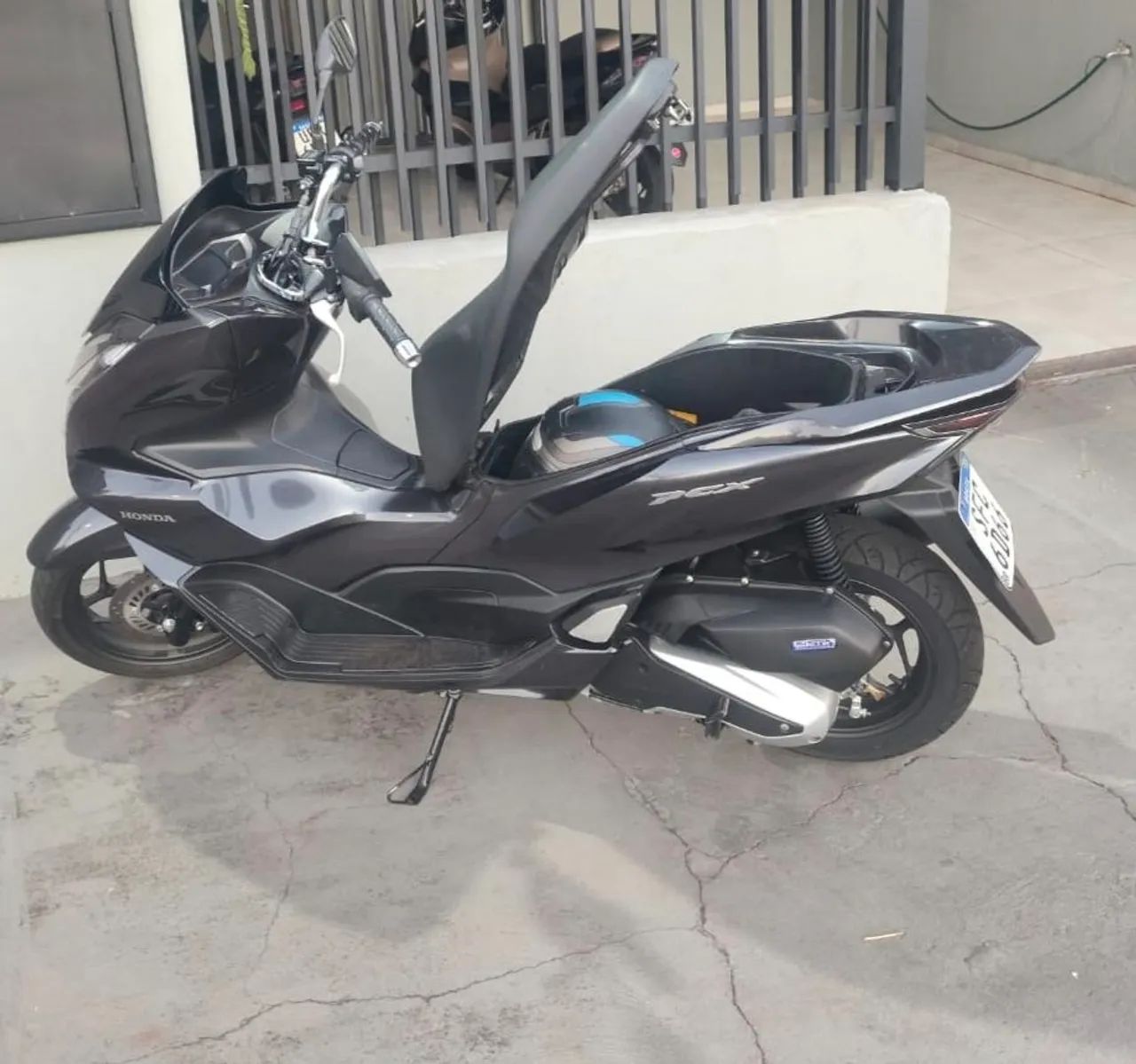Vendo pcx 160 2024 - Foto 3