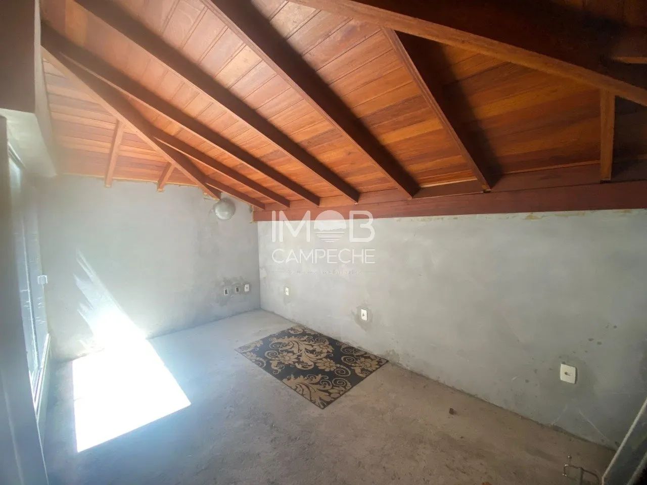 Casa na Lagoa da Conceição com 2 Dormitórios - Florianópolis/SC - Foto 3