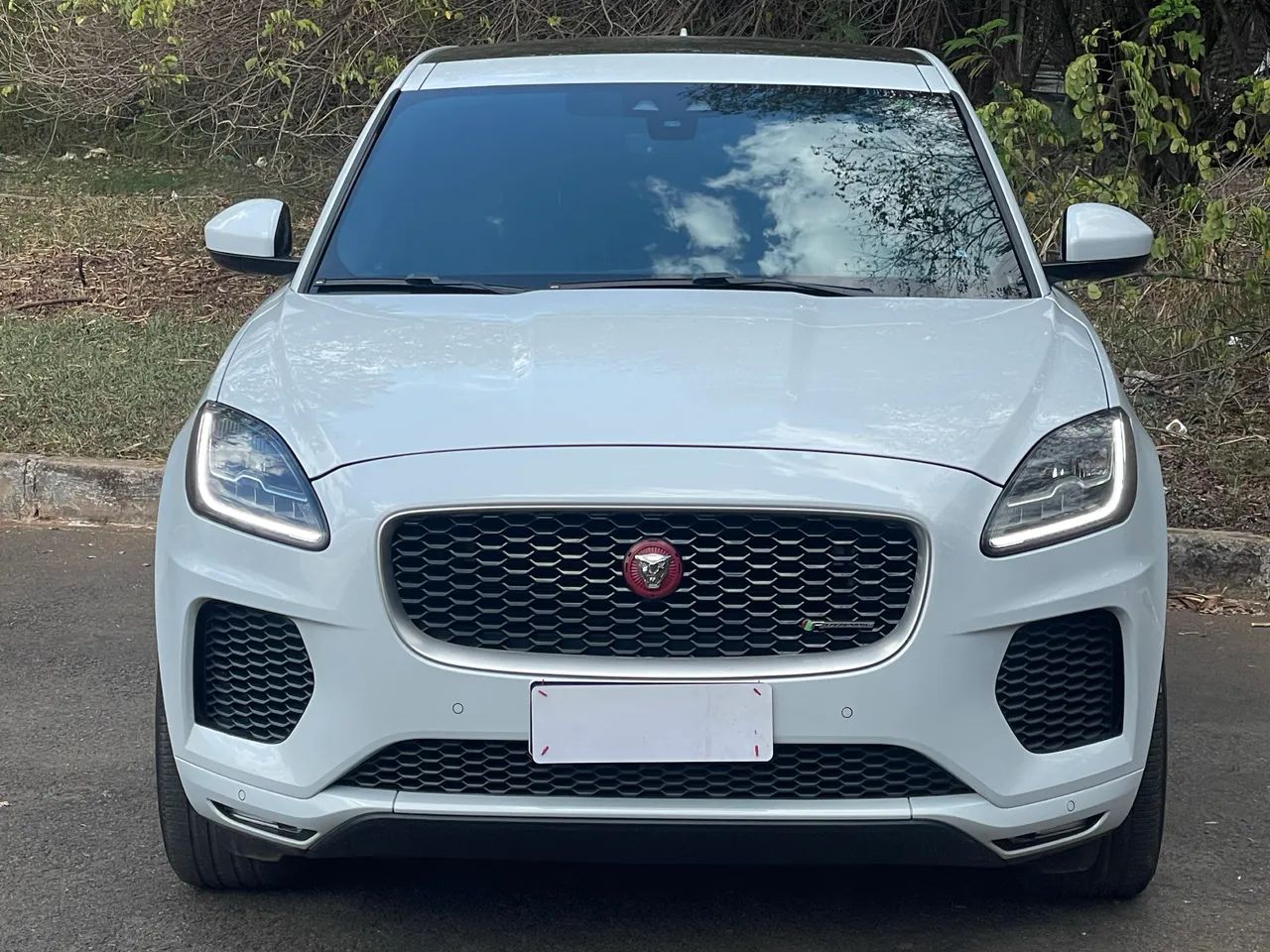 Jaguar E-Pace R-dynamic SE 2.0 AWD 250cv Aut. 2019 - Foto 2