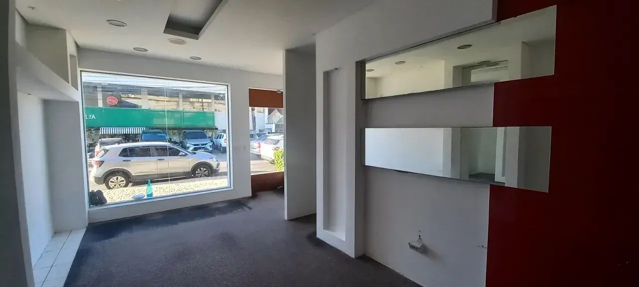 LOJA COM 30m2 LOCALIZADA PRÓXIMA À AV. WASHINGTON SOARES