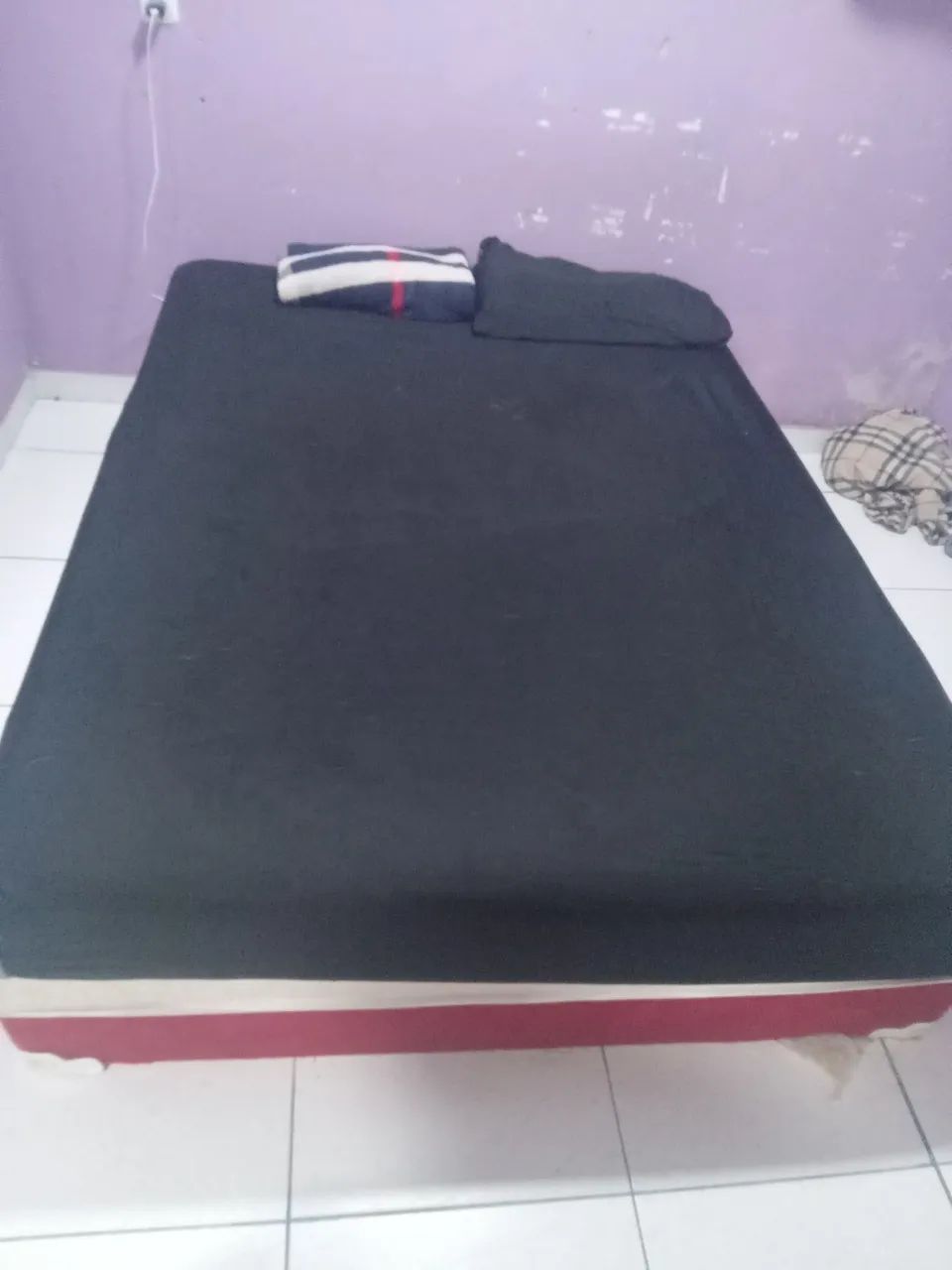 Vendo uma cama de casal 