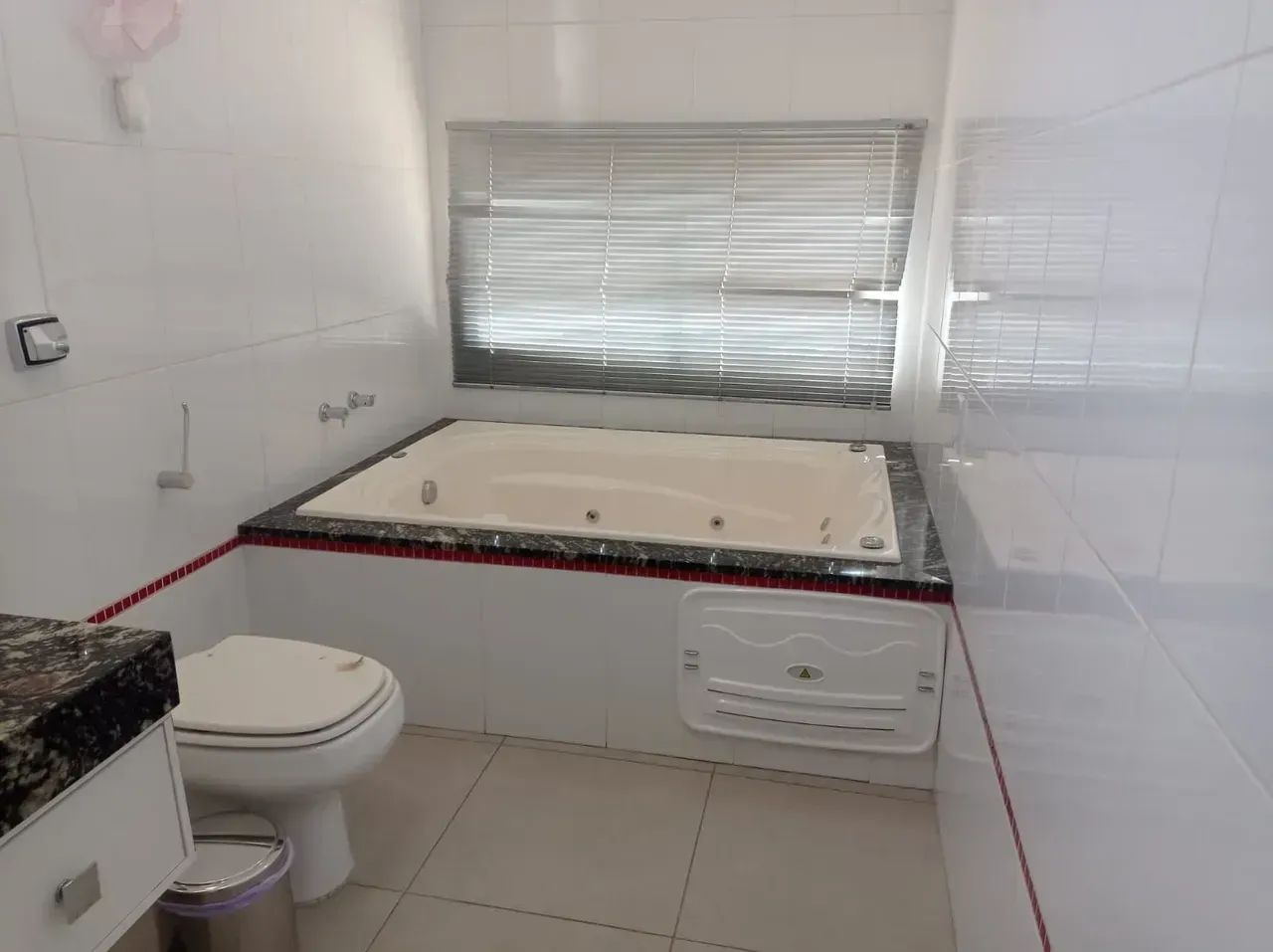 Excelente casa no Condomínio Vale do Ouro - Foto 3
