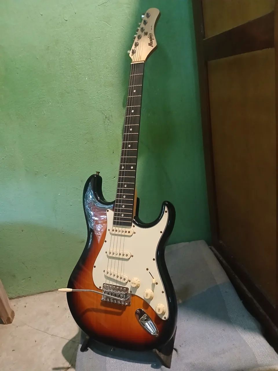 Guitarra elétrica Memphis Stratocaster  MG-30 - Foto 4