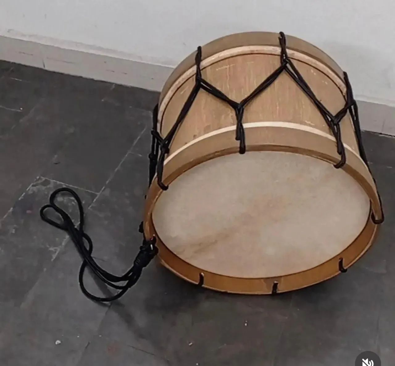 Tambor de maracatu / alfaia / bombo