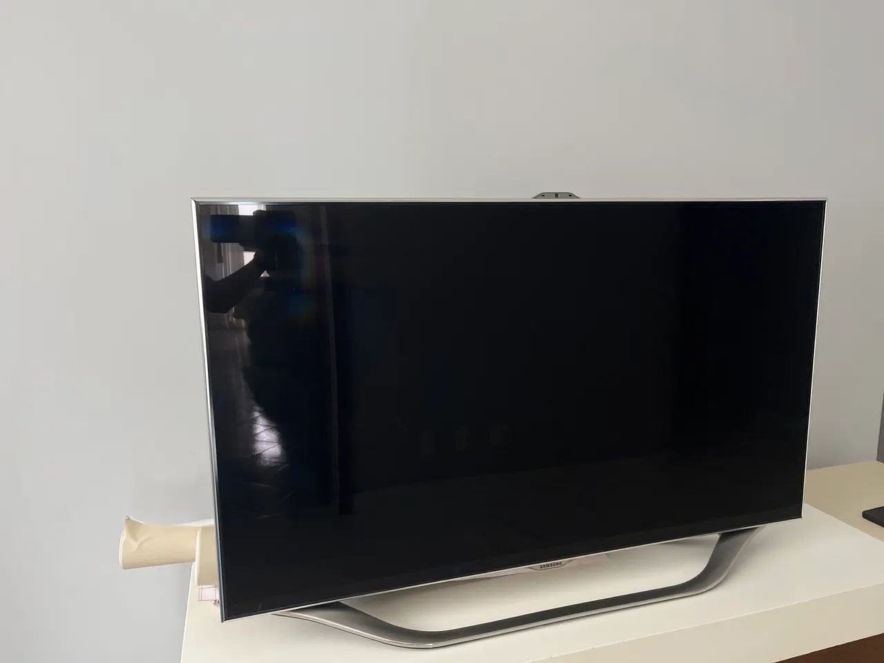 Televisão Samsung 46 polegadas. Modelo UN46E8000G. Com defeito somente na tela!