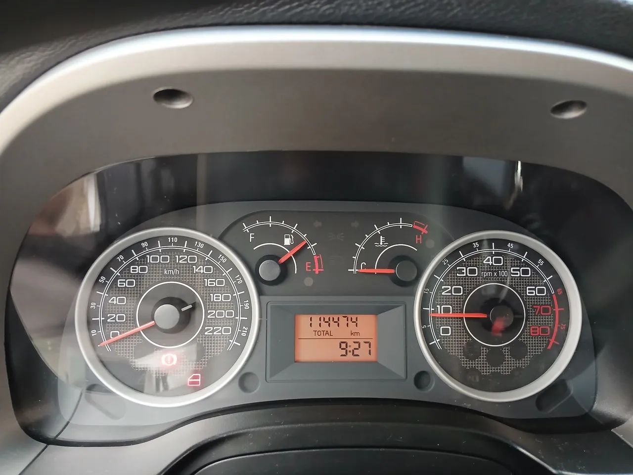 Fiat Idea Attractive 1.4 Fire Flex 8V 5P 2016 - Foto 3