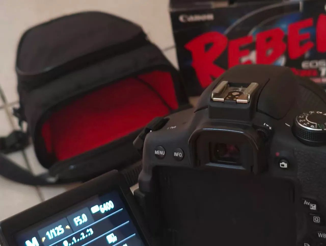 Câmera profissional Completa Canon T6i pouquíssimo usada. - Foto 6