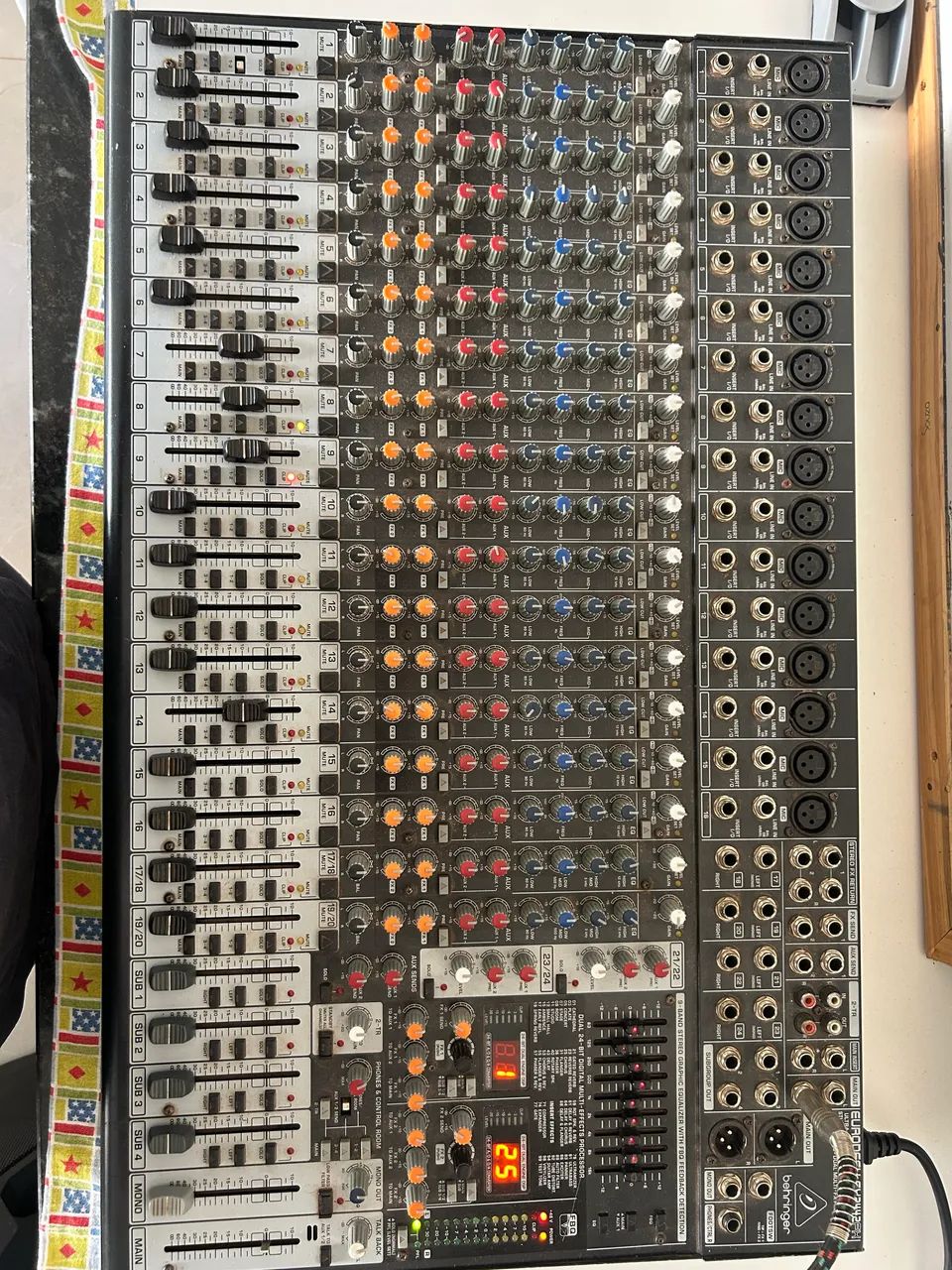 Mesa Behringer Eurodesk sx2442fx