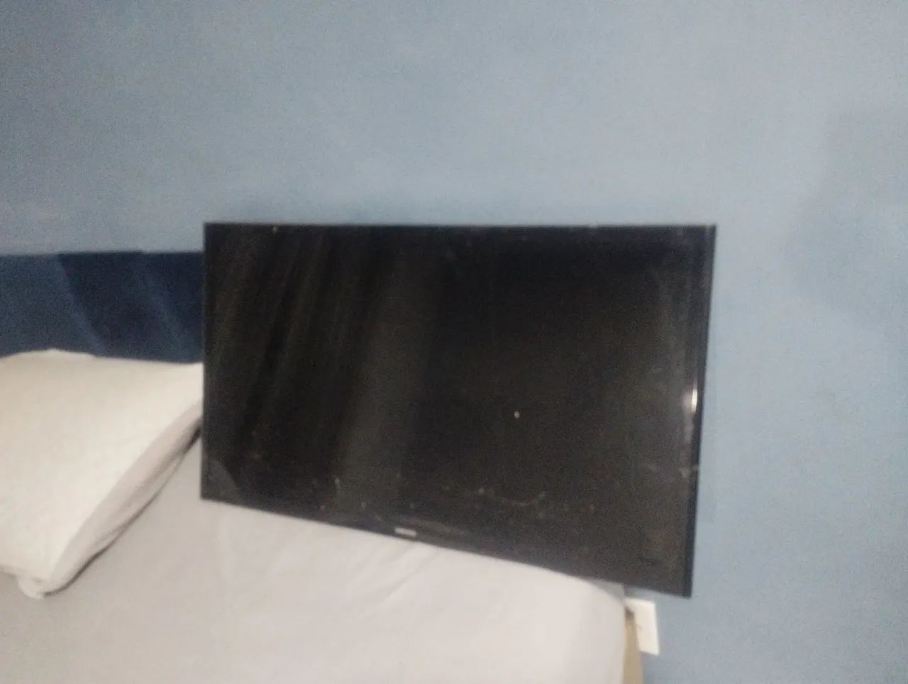 Vendo tv Samsung smart 32 polegadas tela trincada 