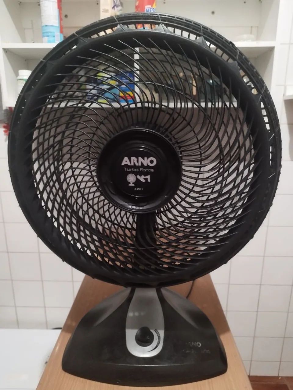 Ventilador de Mesa Arno 6 Pás 40 cm 